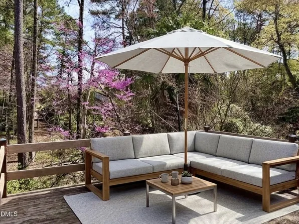 112 Essex Dr, Chapel Hill, NC 27514