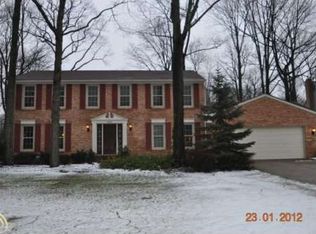 2959 Leyton Ct, Rochester Hills, MI 48306