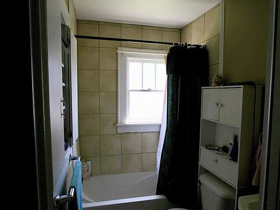 4th image of 1841 E C St