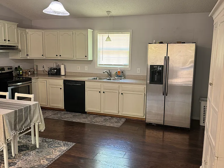 610 Vista Cir — Photo 6