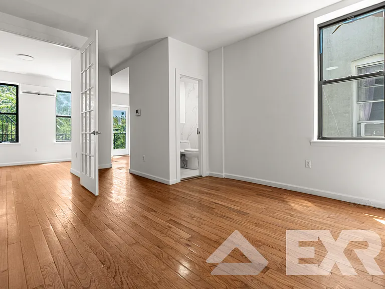 1390 Madison St #2A — Photo 2