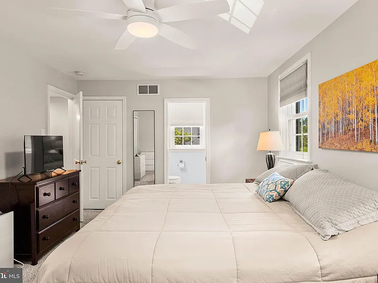 1518 James Rd — Photo 16