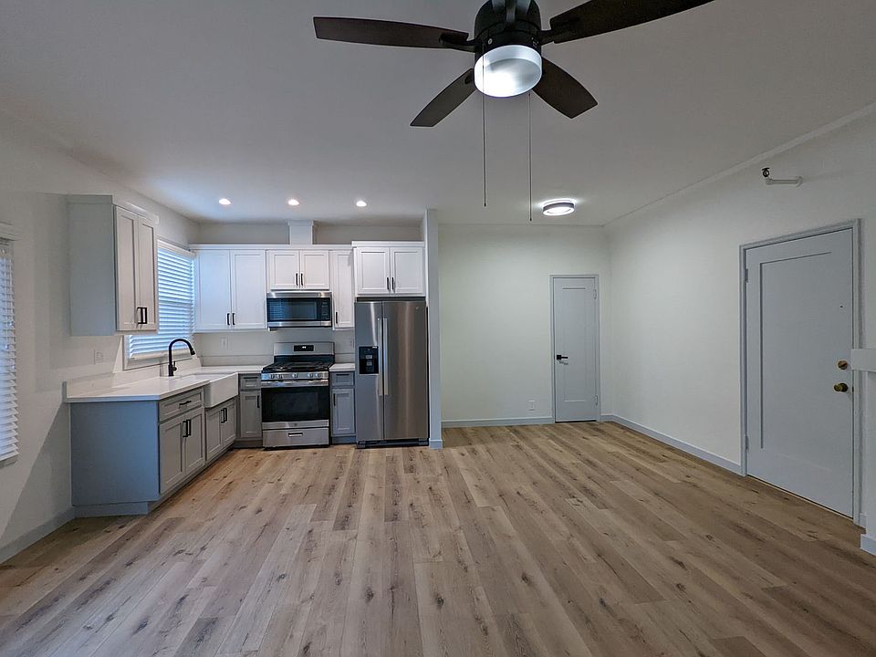 1st image of 1152 E 1st St APT 105