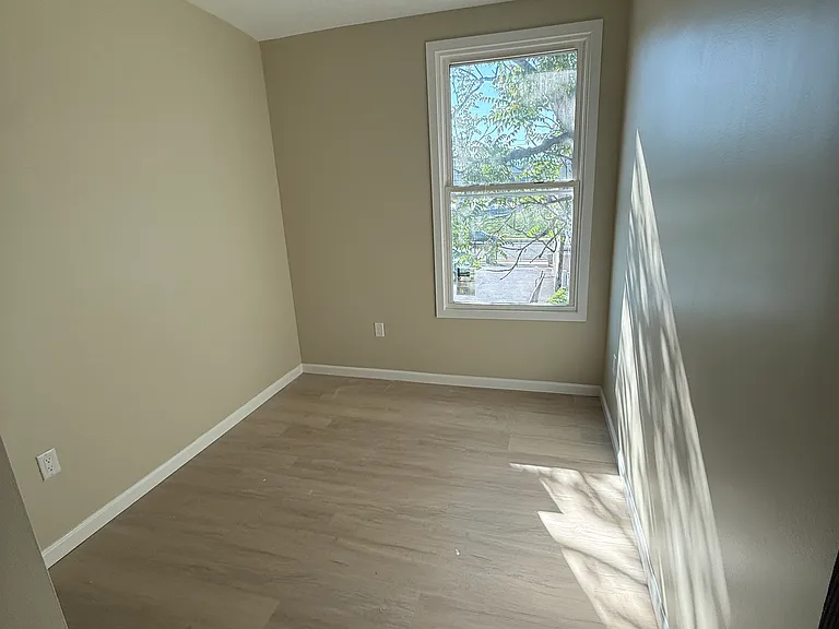 1015 Lancaster Ave #2B — Photo 12