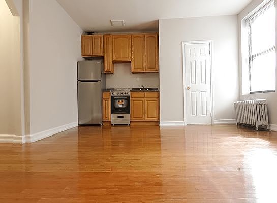 5th image of 604 W 162nd St APT 1b