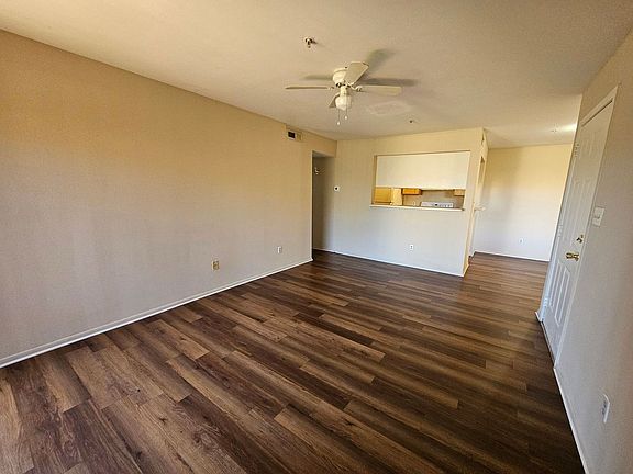4th image of 2875 Winkler Ave APT 518