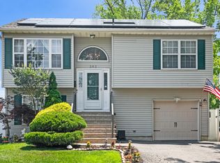 343 Raritan Blvd, Keyport, NJ 07735