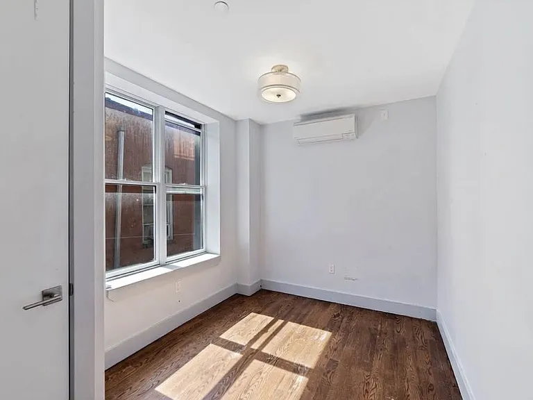 311 Woodbine St #2F — Photo 4