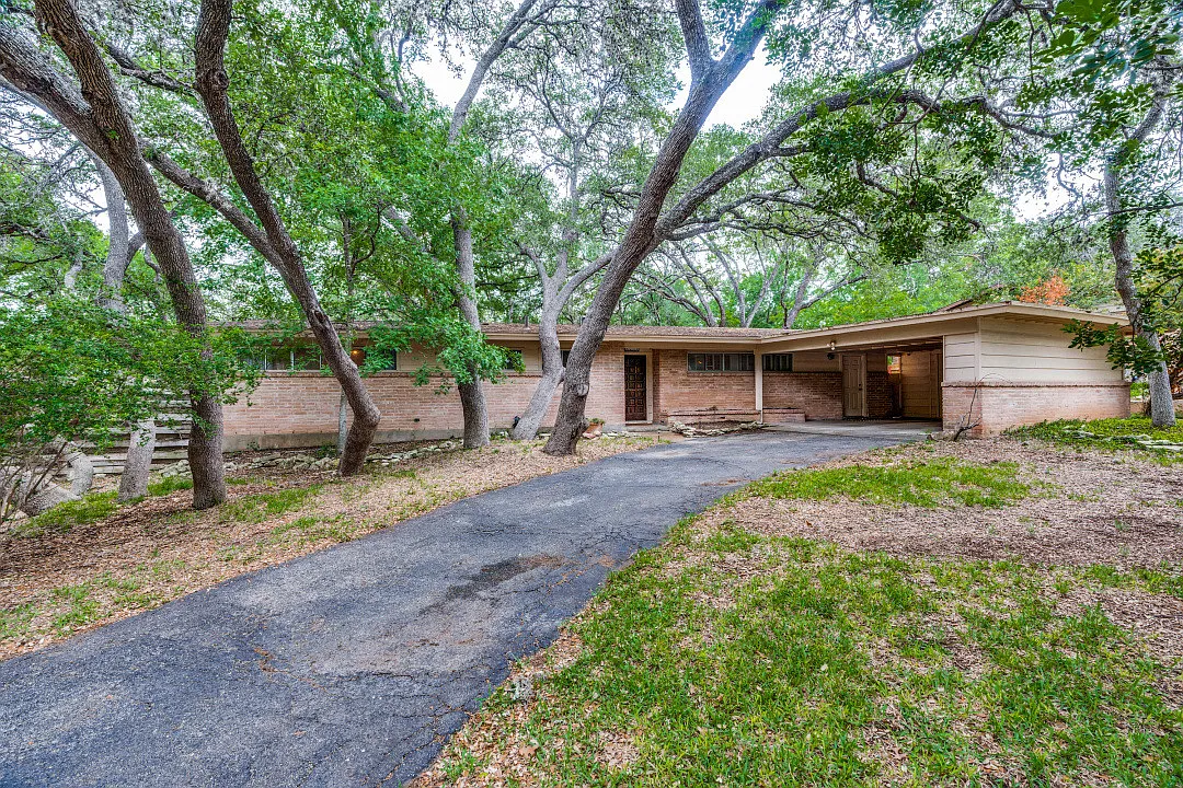 3 bed, 1813 sqft, $2,500 — Photo 2
