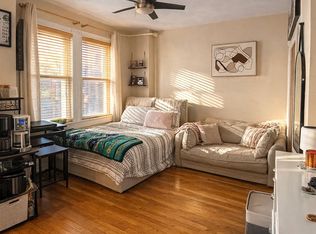 108 Myrtle St APT 4, Boston, MA 02114