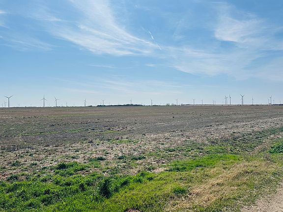 3rd image of 10 Coal Rd