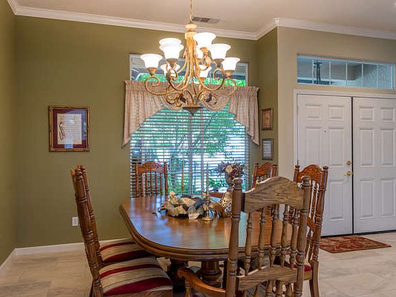4th image of 2132 N Peppertree Ct