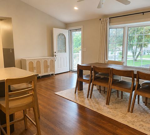 3rd image of 34 Maler Ave