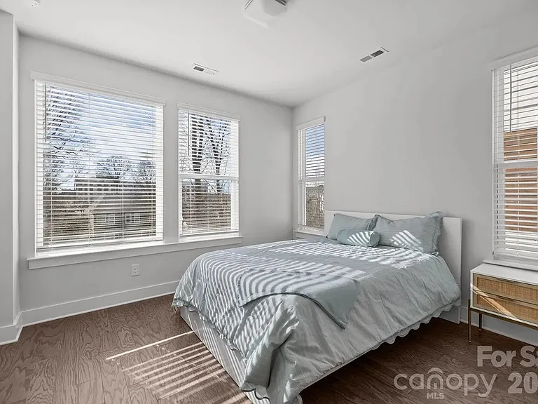 5011 York Park Ln — Photo 18