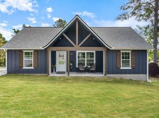 8252 Magnolia Ln, Rogers, AR 72756