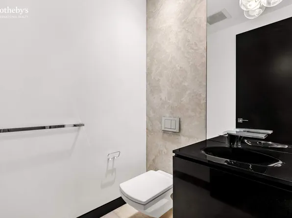 157 West 57th Street image 9 of 15