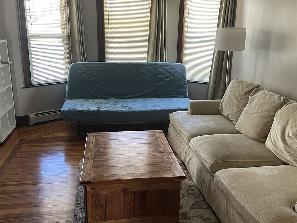 139 Hillsdale Rd. #1 Somerville (Powderhouse Square) Unit