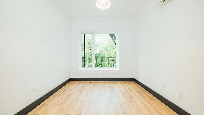 Rented by Nooklyn NYC LLC | media 26