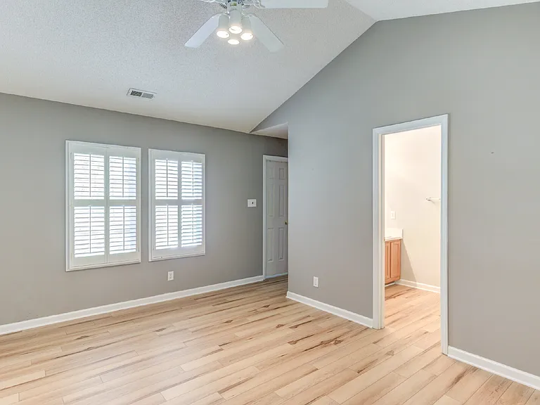 103 Unaka Ct — Photo 50