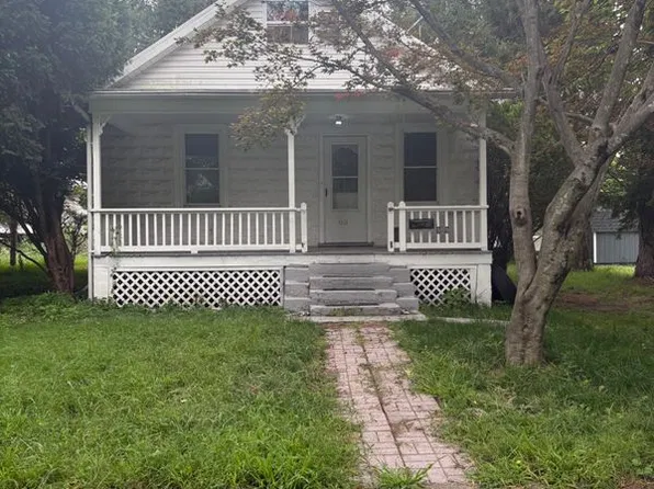 99 Walnut St, East Stroudsburg, PA 18301
