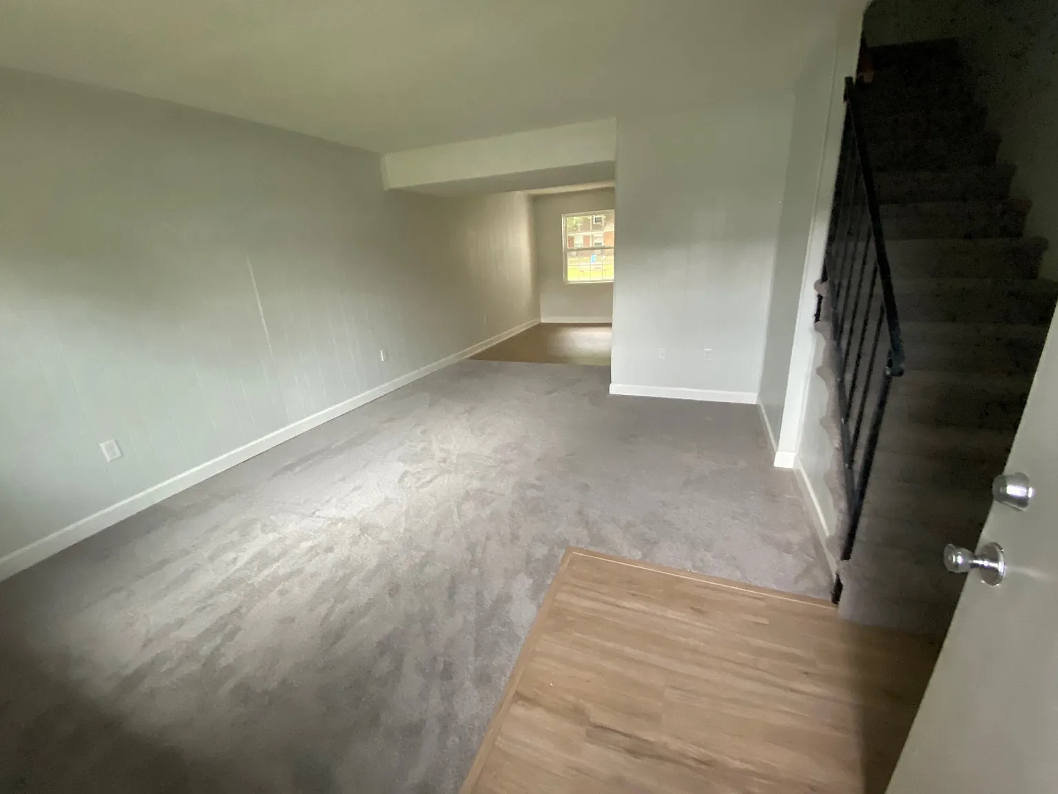2 bed, 1041 sqft, $1,200 — Photo 2