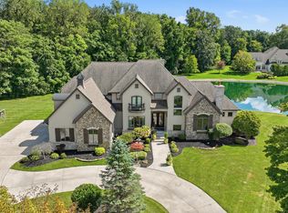 8439 Aarons Wood Ct, Sylvania, OH 43560