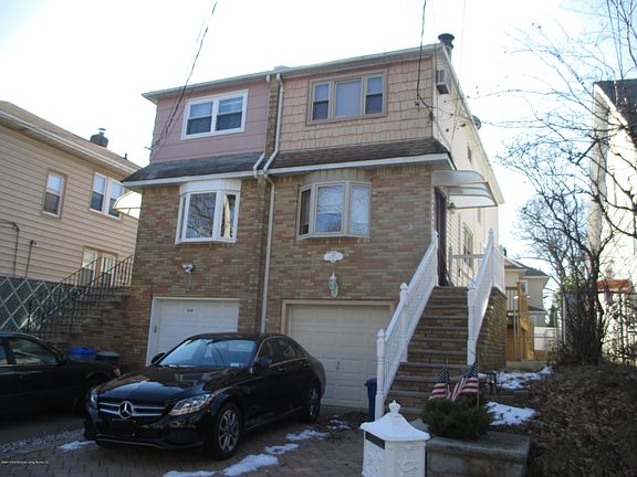 2nd image of 160 Fremont Ave