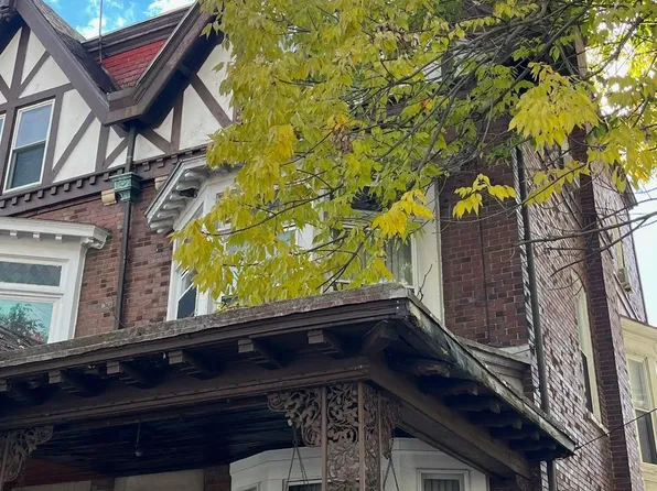 1318 Perkiomen Ave, Reading, PA 19602