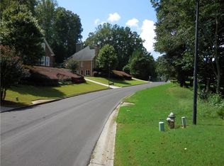 195 Camden Creek Ct, Lawrenceville, GA 30043