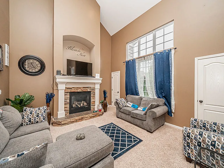 2608 Brooke Bnd — Photo 37