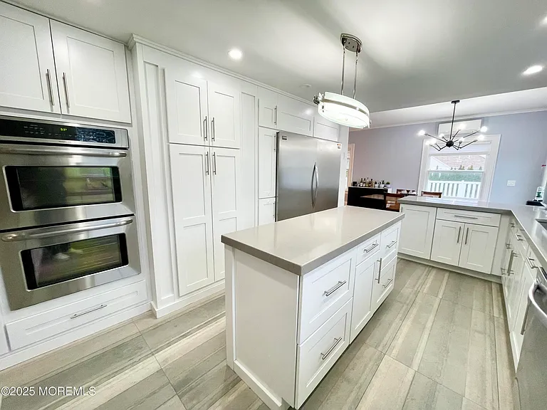 125 Cedar Ave — Photo 17