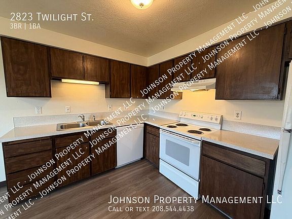 3rd image of 2823 Twilight St