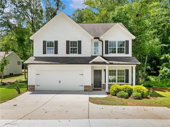 9701 Davis St, Braselton, GA 30517
