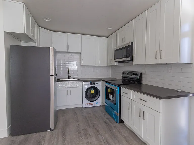 Grant Street Apartment Homes — Photo 1