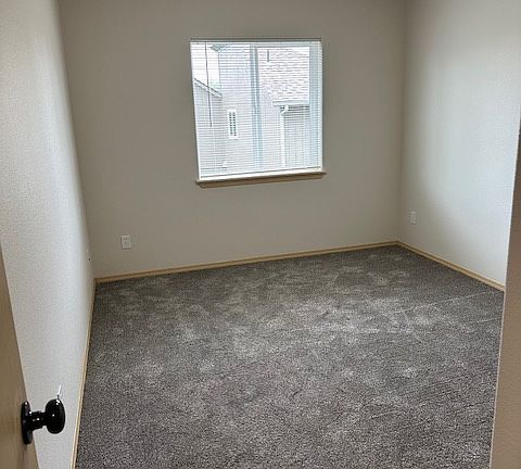 2nd image of 1332 Cleveland St SE APT 4
