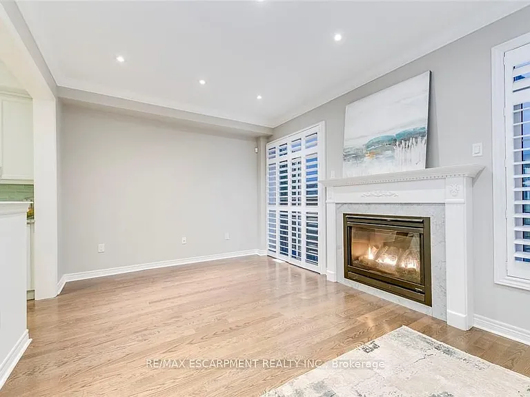 3087 Eberly Woods Dr — Photo 18