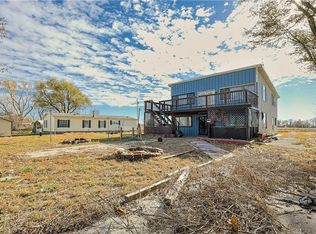 3403 Christie Lane Rd, Saint Joseph, MO 64504