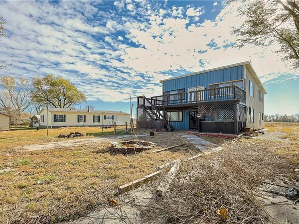 3403 Christie Lane Rd, Saint Joseph, MO 64504