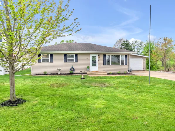 550 W Division Rd, Valparaiso, IN 46385