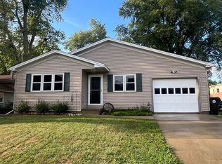 306 E Pearl St, Danvers, IL 61732