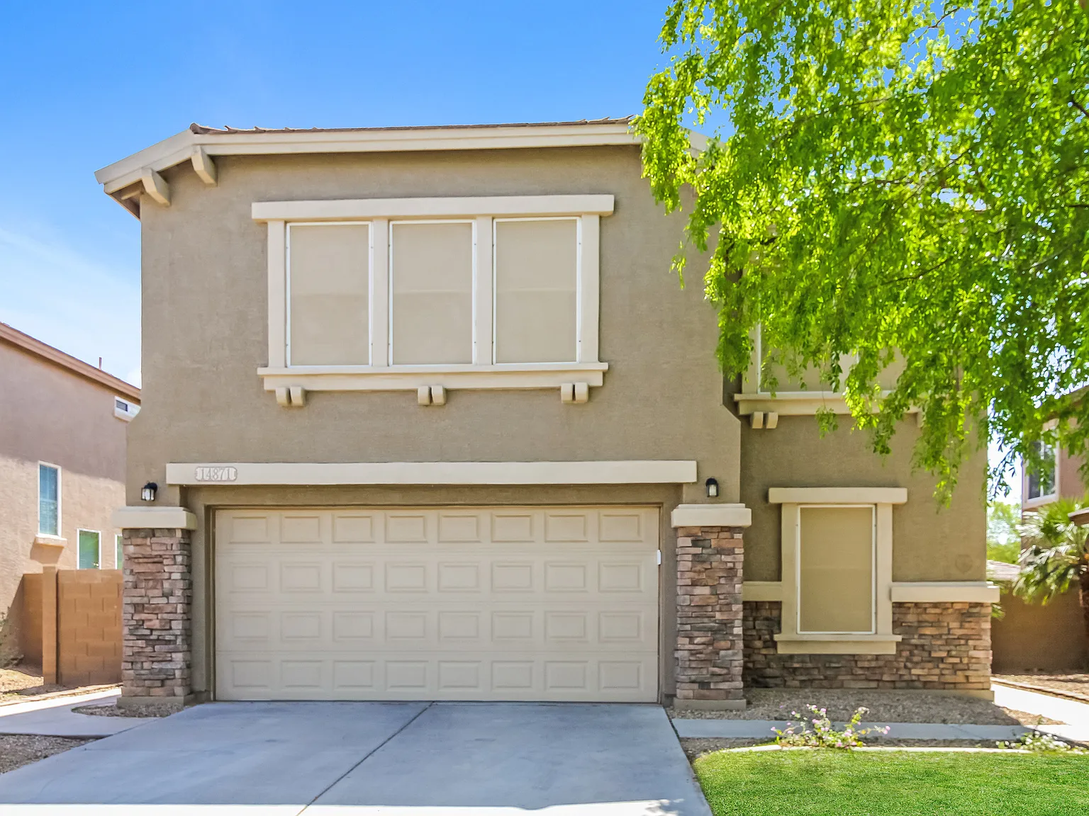 4 bed, 2.5 bath, 2285 sqft, $2,265 — Photo 1