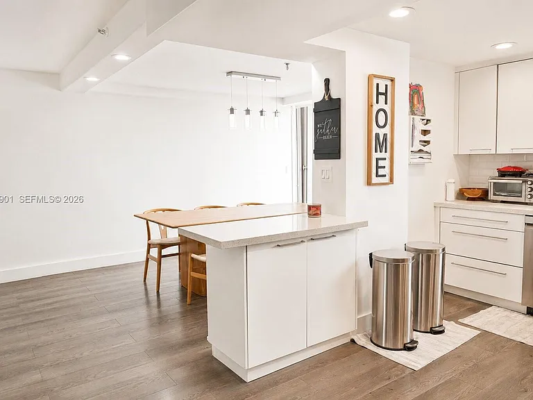 1627 Brickell Ave #1005 — Photo 8