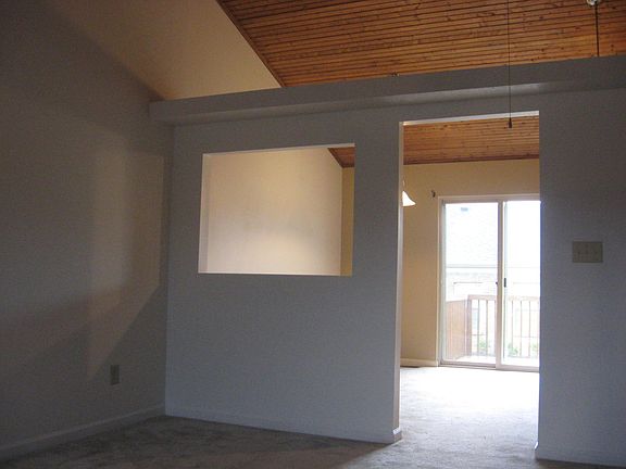 2nd image of 3535 Lochdale Ter
