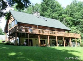 18 Running Deer Rd, Candler, NC 28715