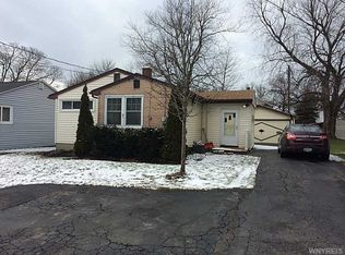 4682 Lake Shore Rd, Hamburg, NY 14075