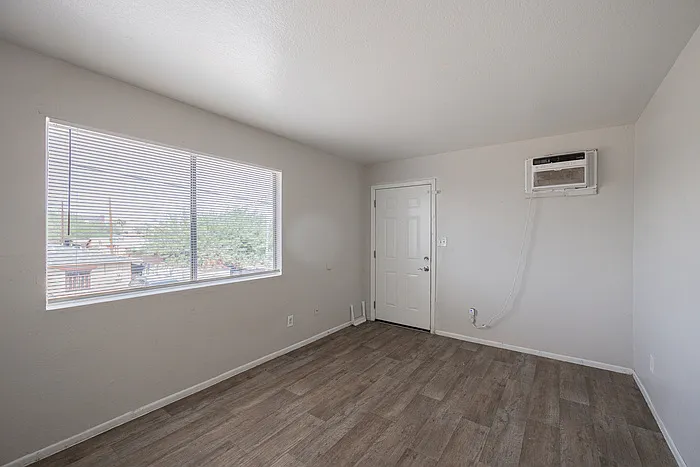 622 N 30th Pl #4 — Photo 5