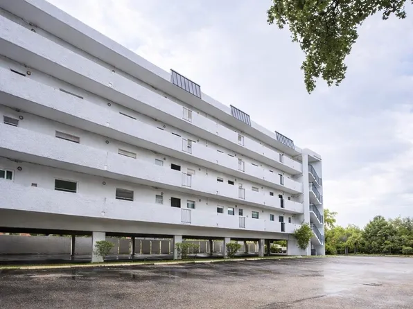 7541 NW 16th Street #1411, Plantation, FL 33313