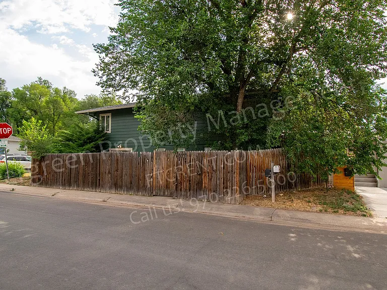 1702 Mathews St #2 — Photo 21
