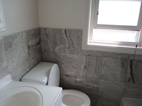 4th image of 1226 West Broadway