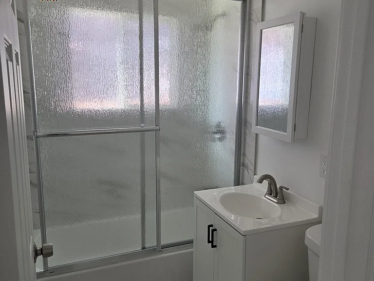 332 N 3rd St #A — Photo 10